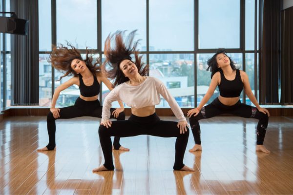 asian-women-shaking-hair-while-dancing-2021-08-26-19-52-52-utc.jpg asian-women-shaking-hair-while-dancing-2021-08-26-19-52-52-utc.jpg